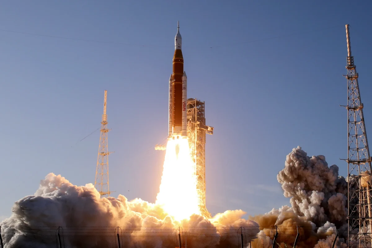 NASA's Artemis II Goes to the Moon
